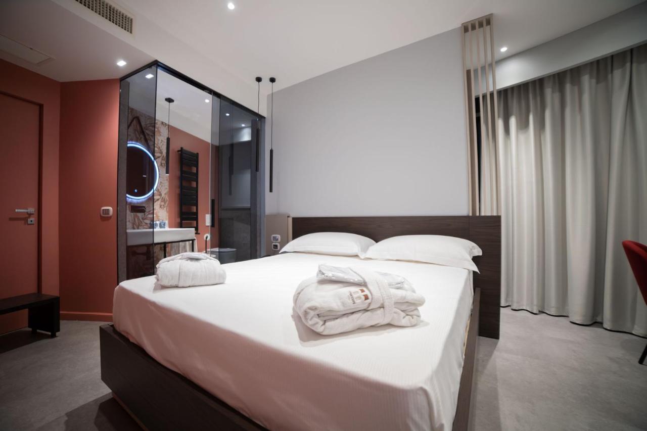 Marconi Hotel Ренде Екстериор снимка