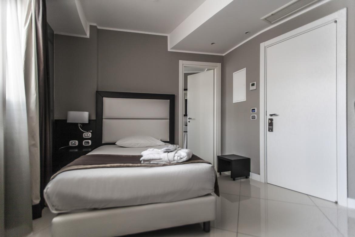 Marconi Hotel Ренде Екстериор снимка