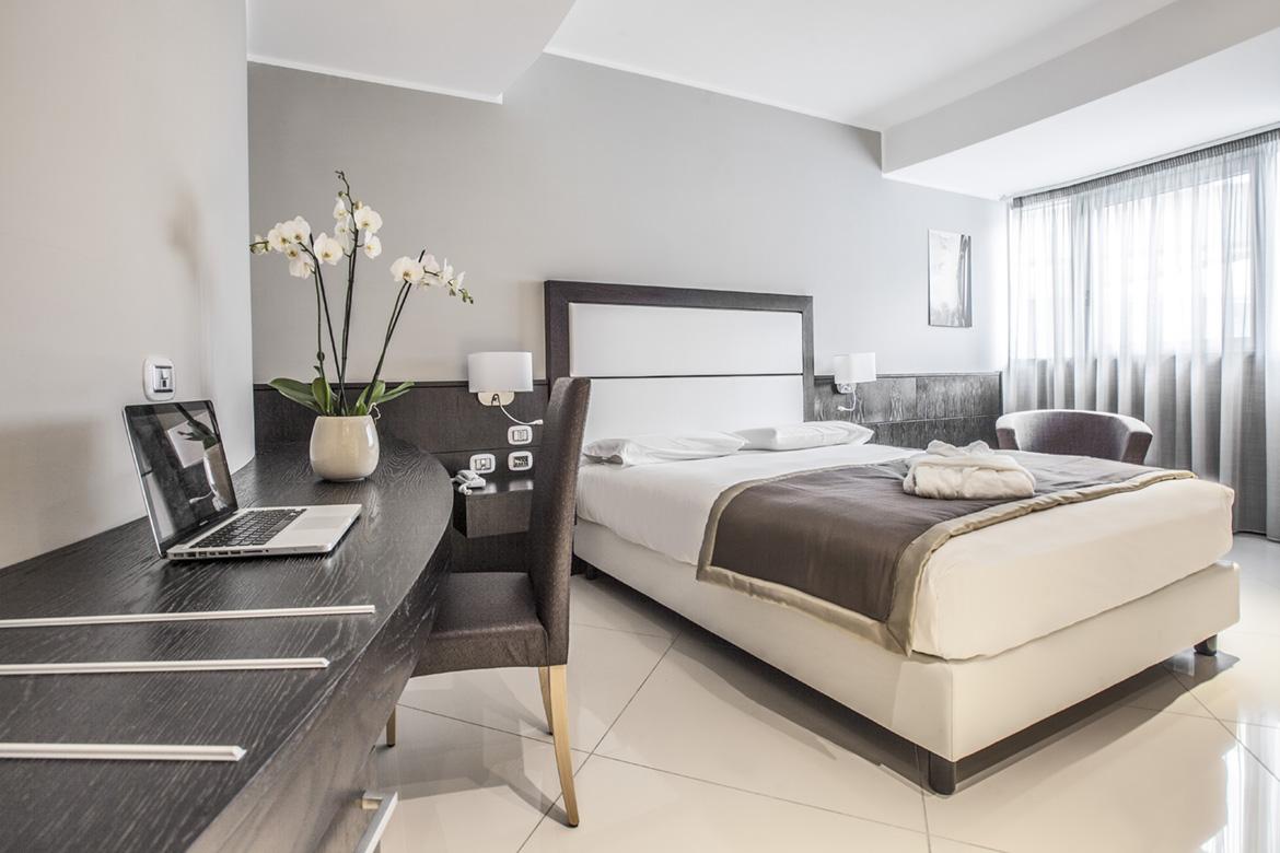 Marconi Hotel Ренде Екстериор снимка